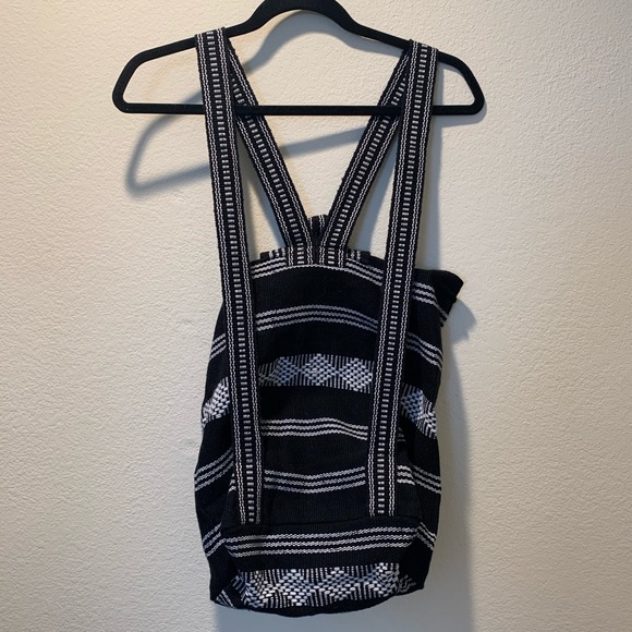 NWOT Aztec print drawstring backpack - Picture 10 of 11